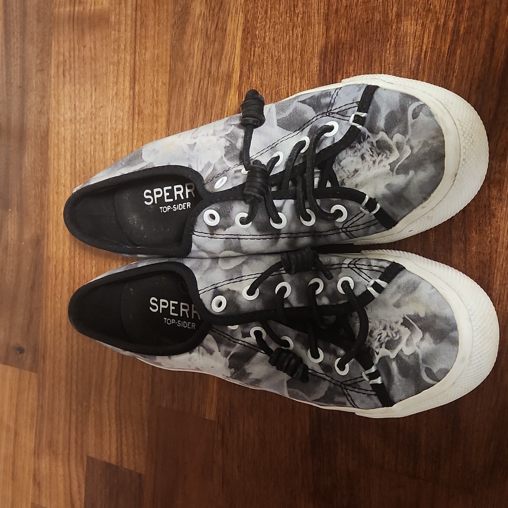 💙 Sperry Top Strider floral shoes